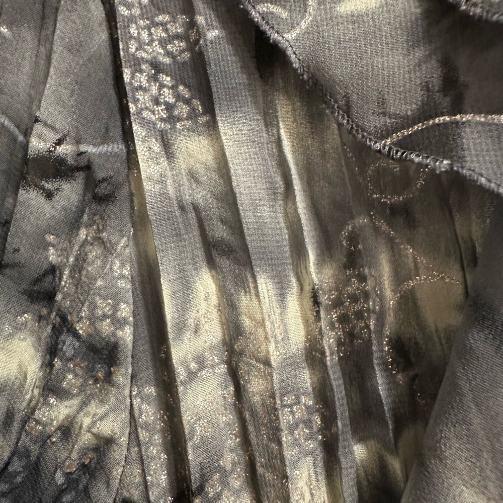 Notations flowy top - Picture 3 of 3